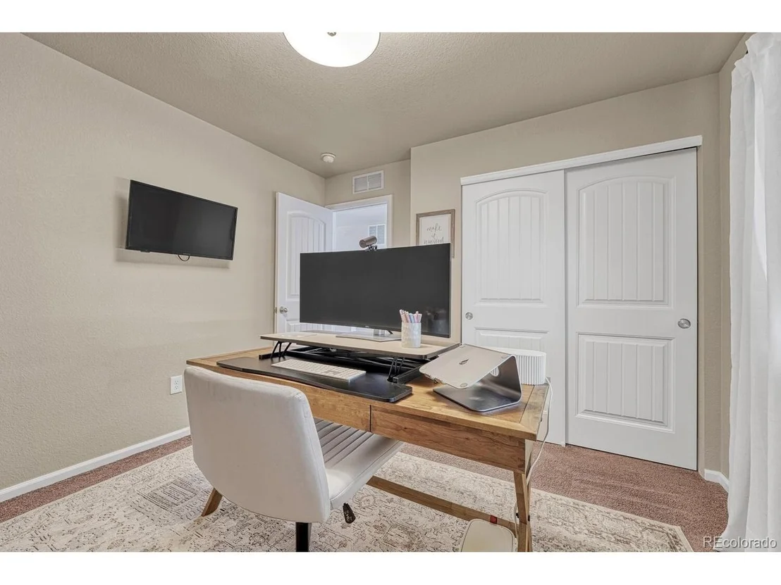 Photo of 490 Dukes Way