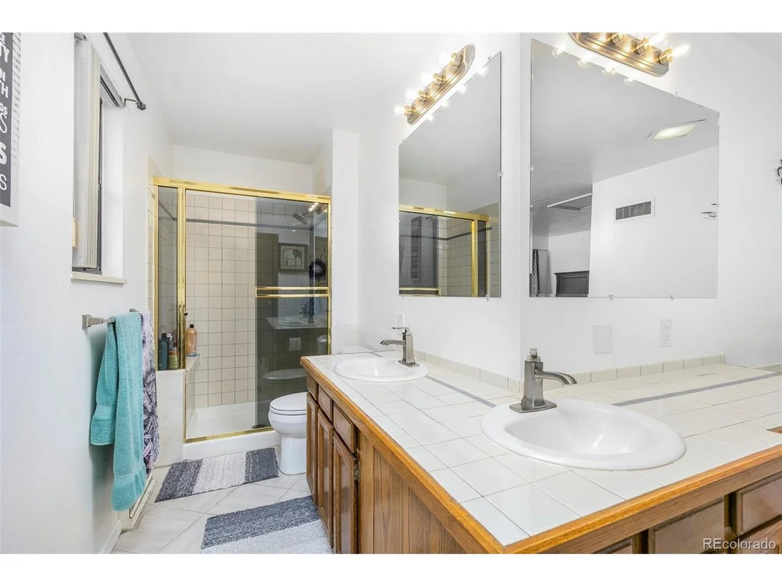Photo of 424 Voiles Dr