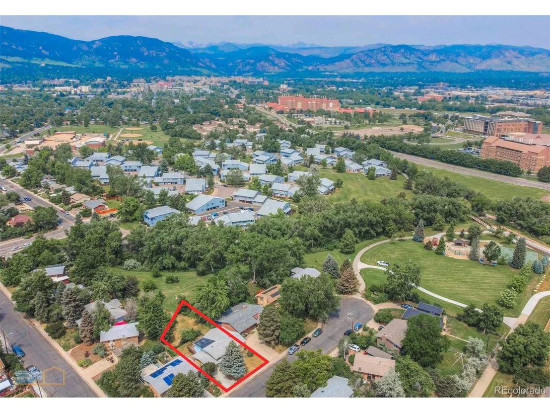 Photo of 935 Morgan Dr
