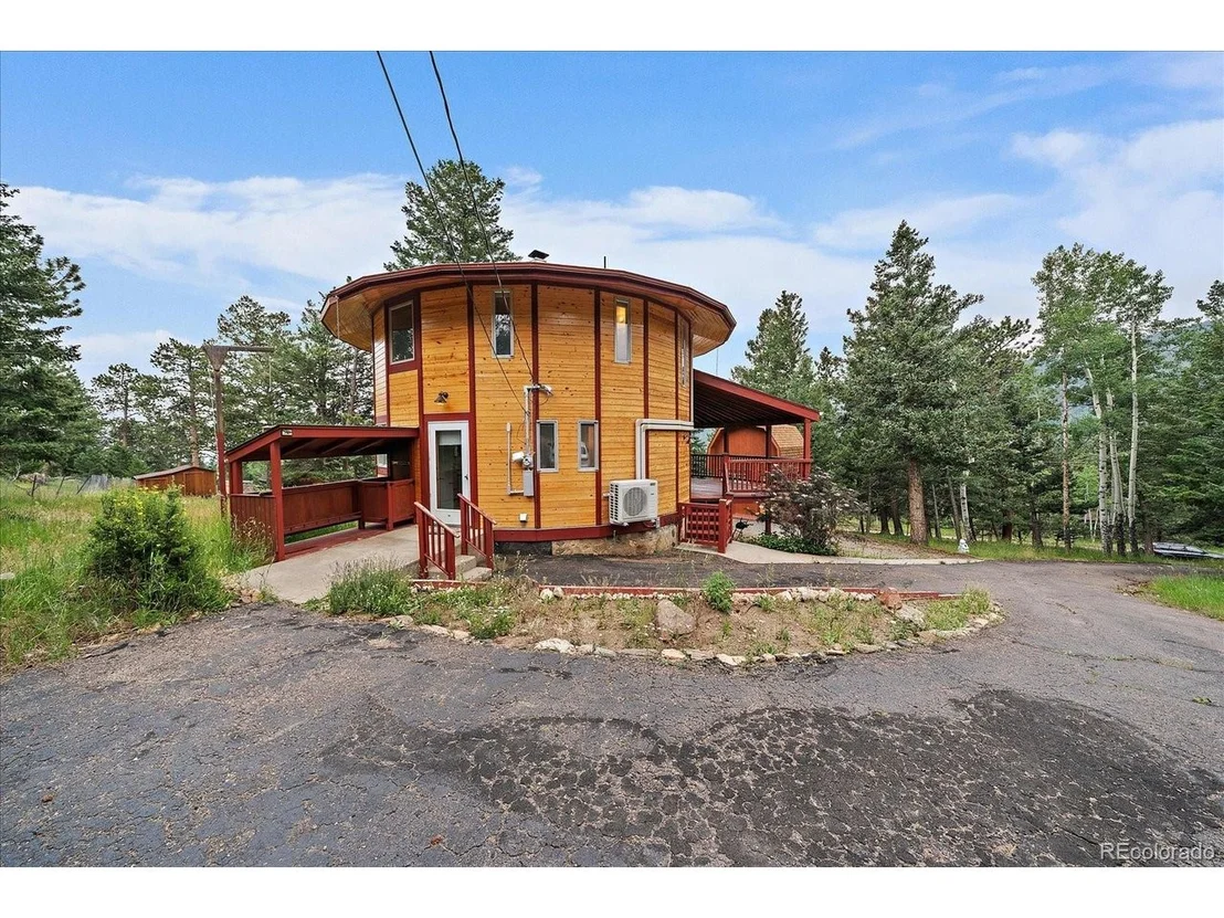 Photo of 475 Circle Dr