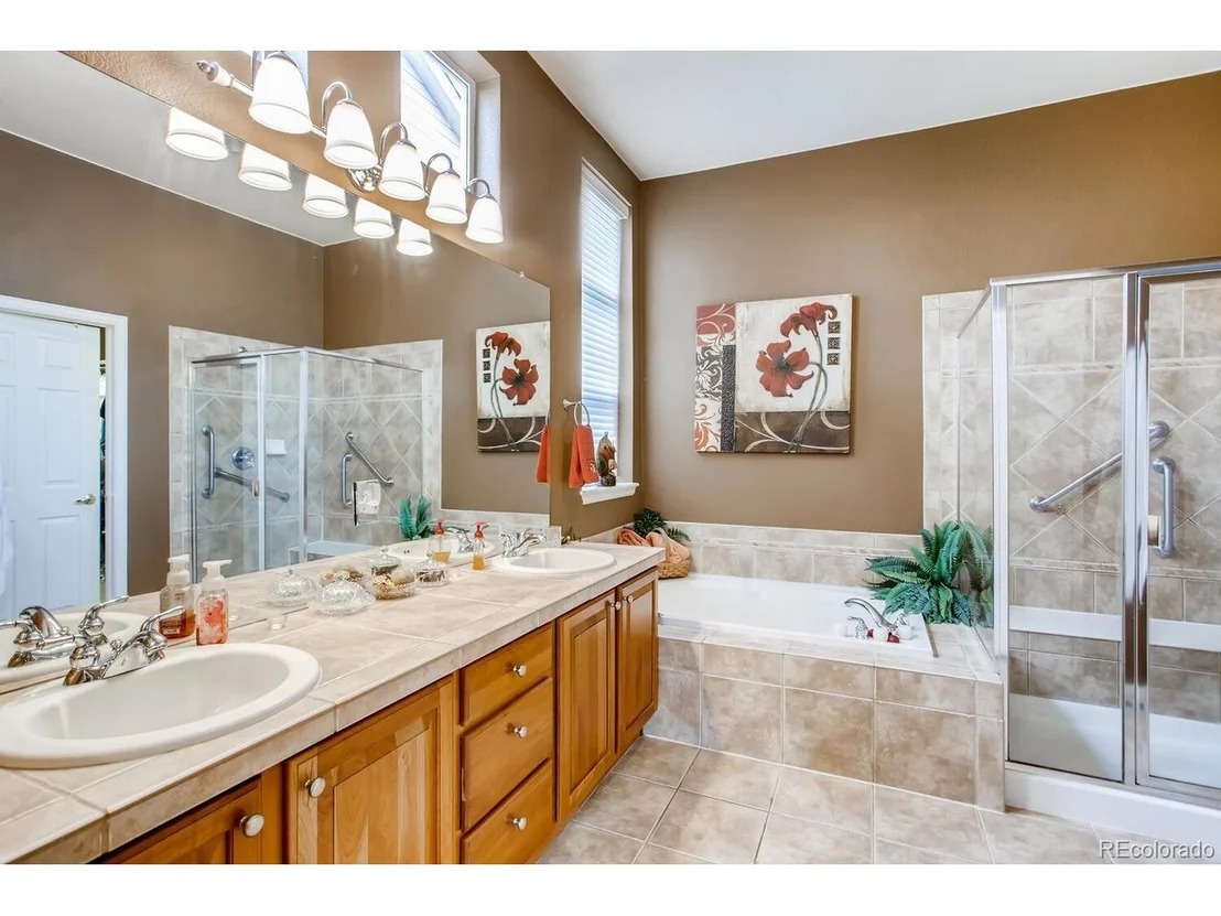 Photo of 5974 Stagecoach Ave