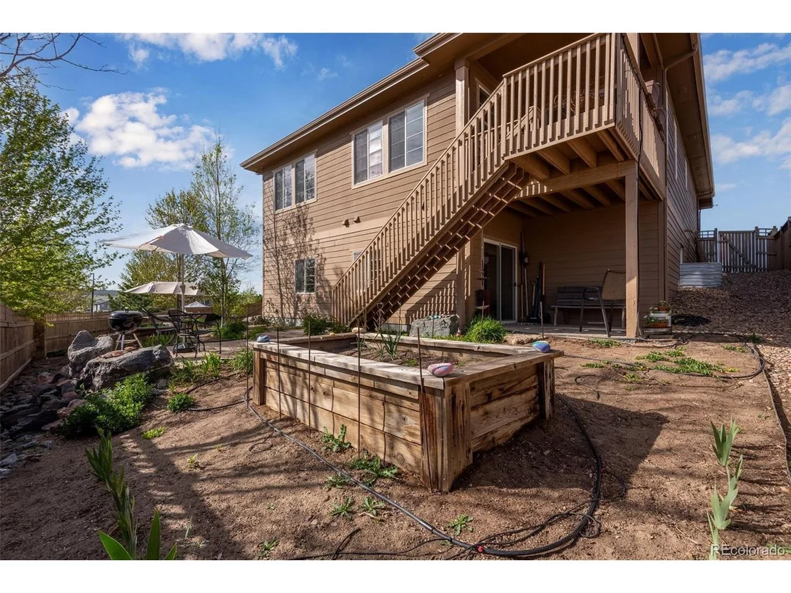 Photo of 4000 Donnington Cir