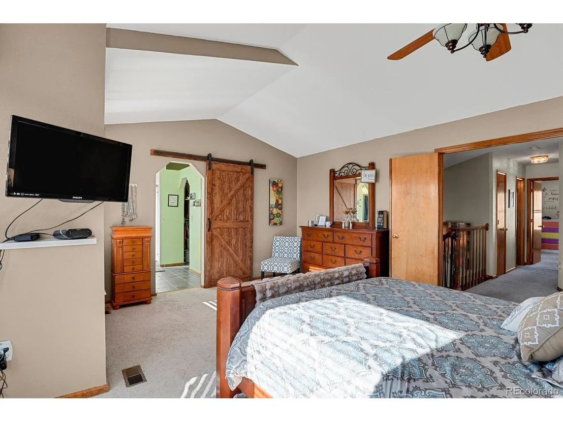 Photo of 21806 Saddlebrook