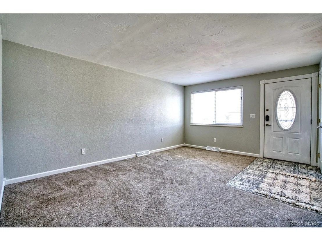 Photo of 737 Goss Dr