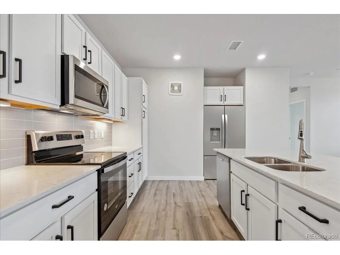 Photo of Unit 2306 at 485 Interlocken Blvd