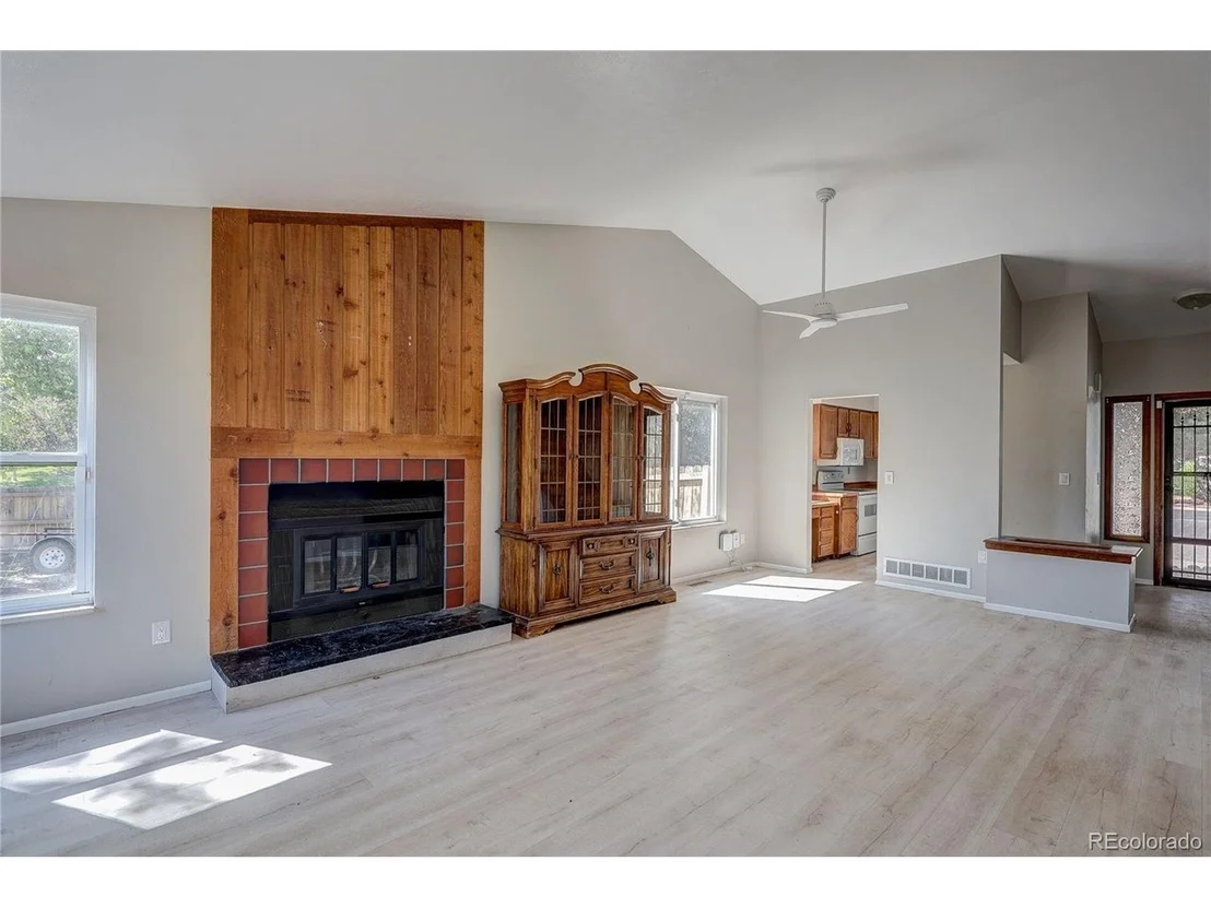 Photo of 18466 E Crestline Cir