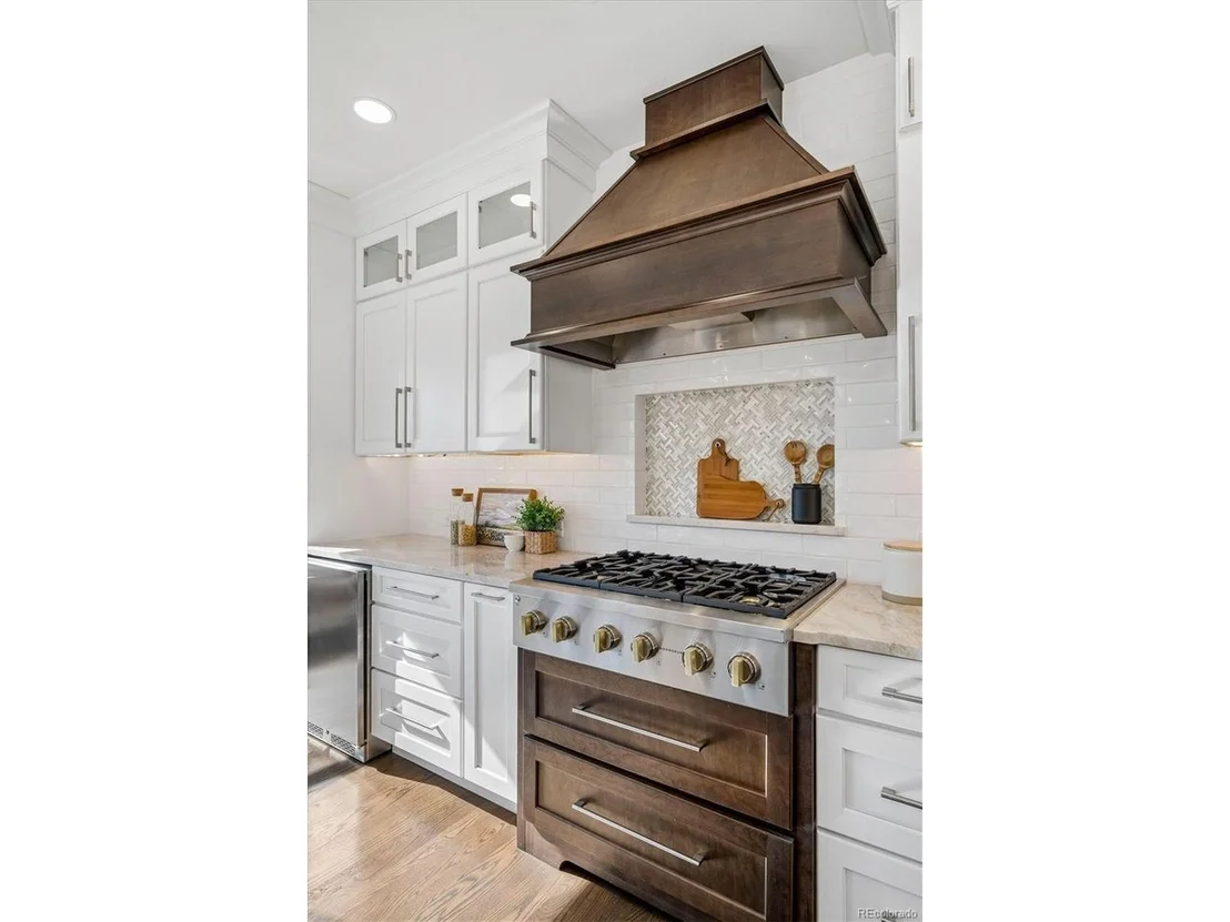 Photo of 10310 Charissglen Cir