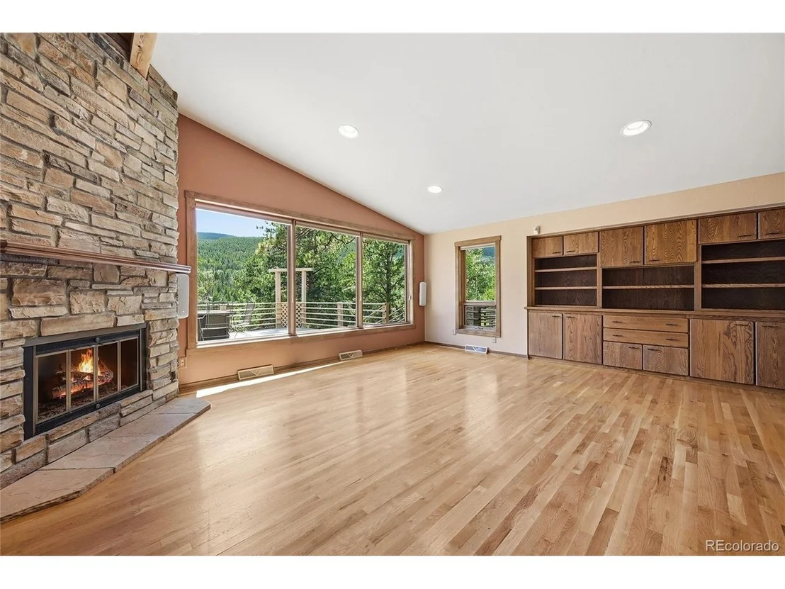 Photo of 90 Rose Hip Ln