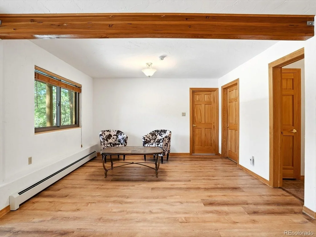 Photo of 8220 Iowa Gulch Rd
