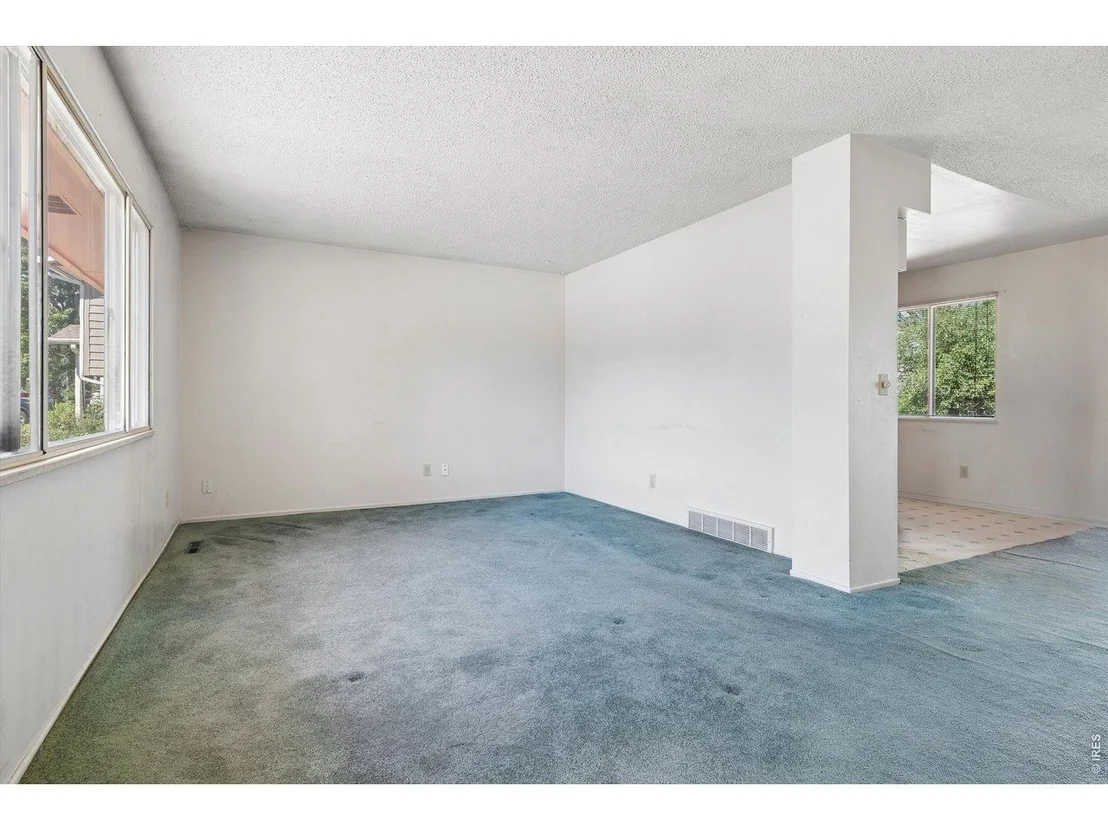 Photo of 4435 Grinnell Ave