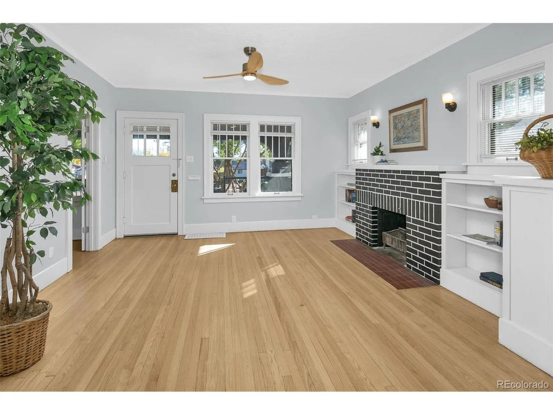 Photo of 2029 8th Ave