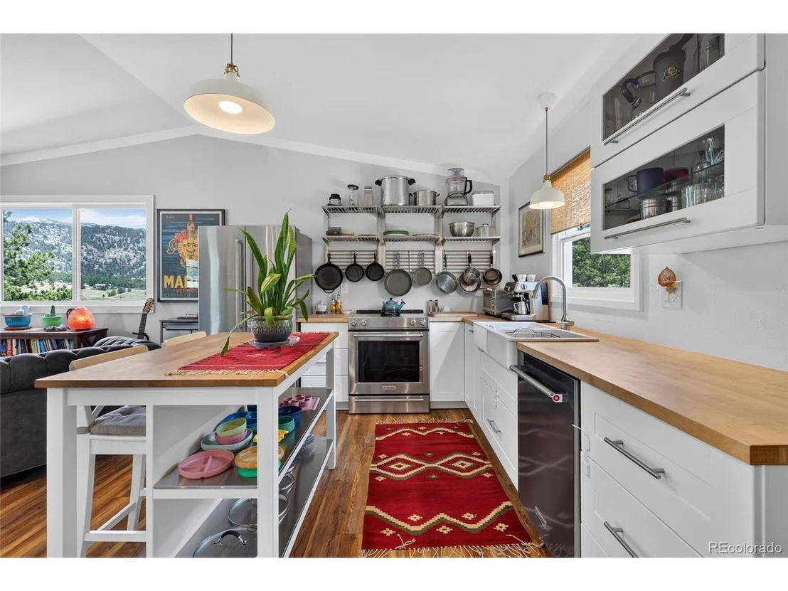 Photo of 109 Button Rock Rd