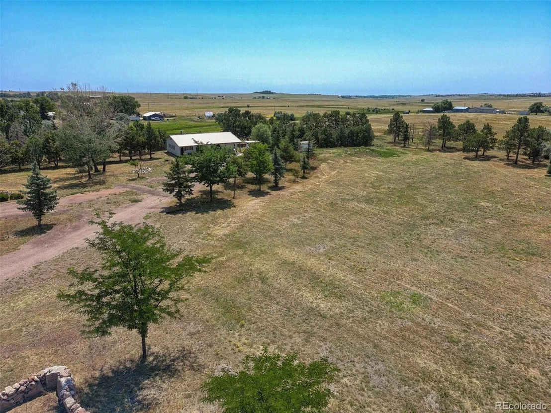 Photo of 12825 Garrett Rd