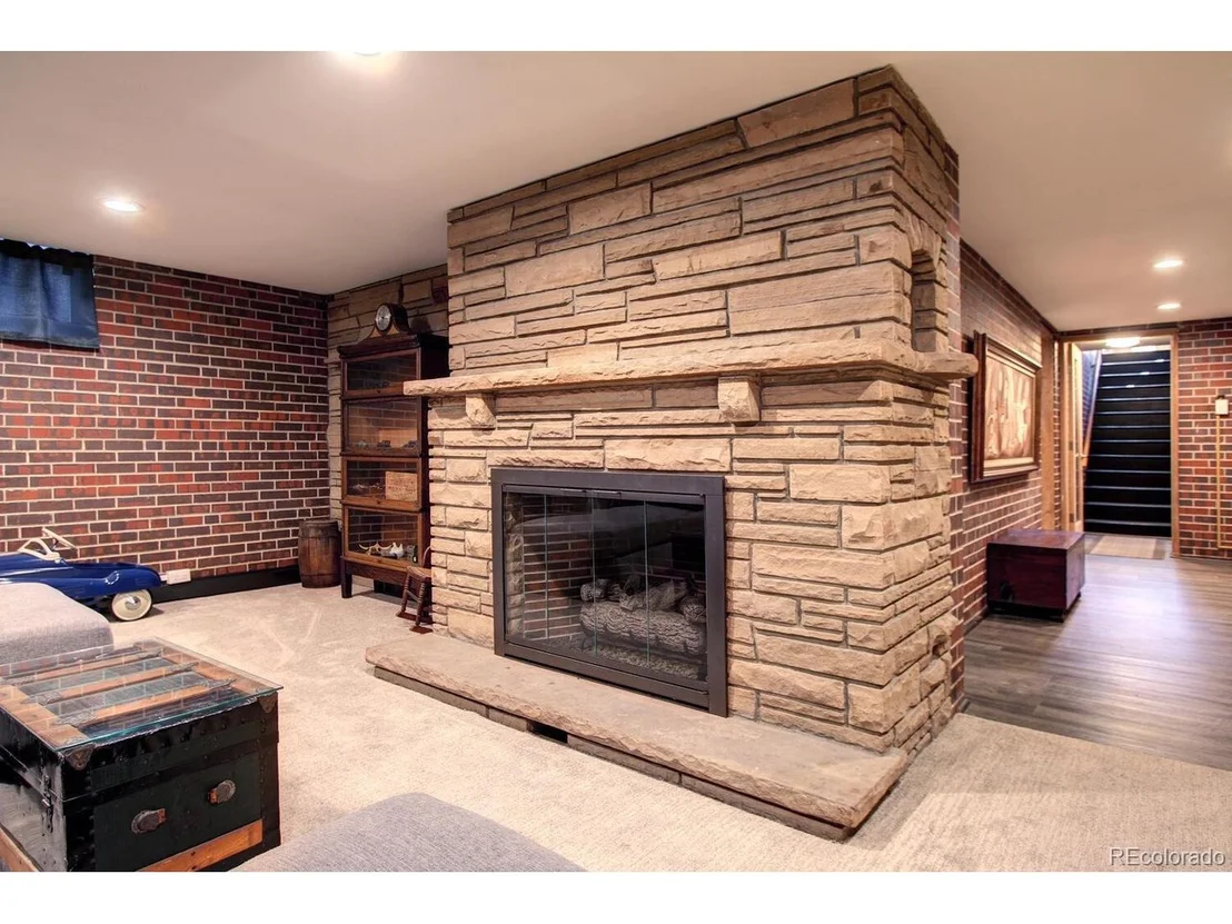 Photo of 1300 Elm St