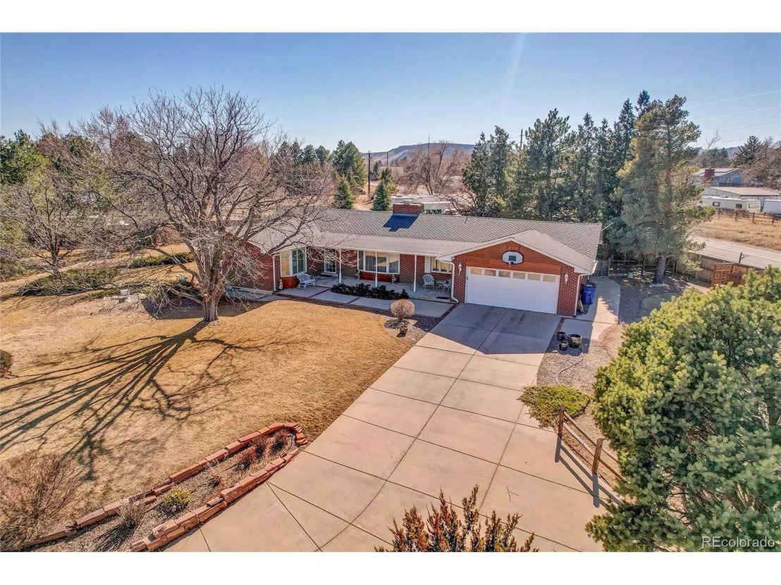 Photo of 7420 Quaker St
