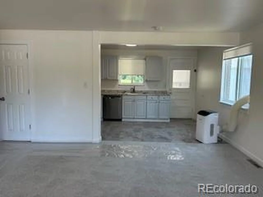 Photo of 3090 Aurora Ave