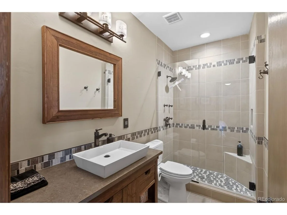 Photo of 1674 Tamarac Dr