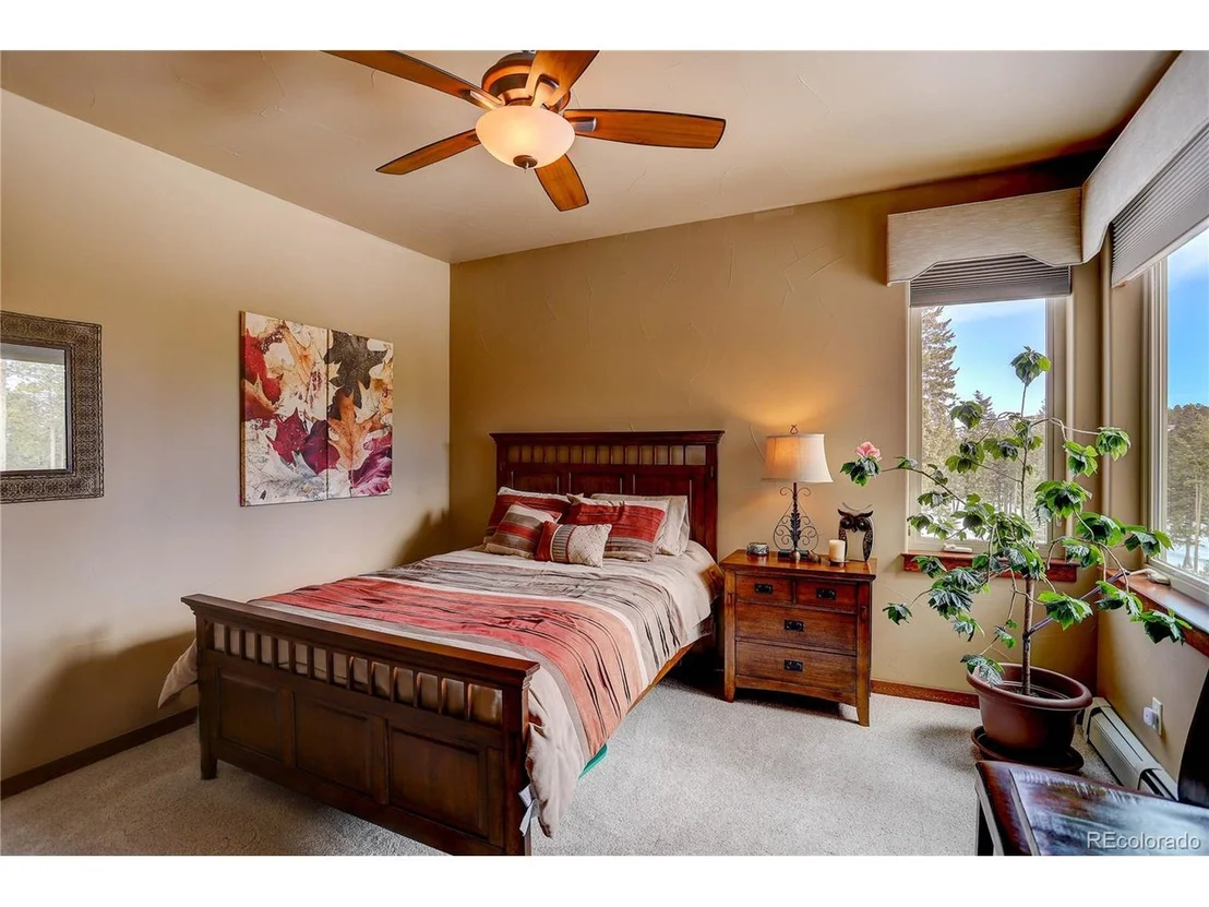 Photo of 11391 Belle Meade Dr