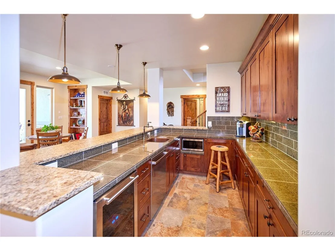 Photo of 5195 Raintree Cir