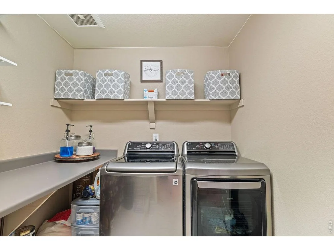 Photo of 5058 Thistle Dr