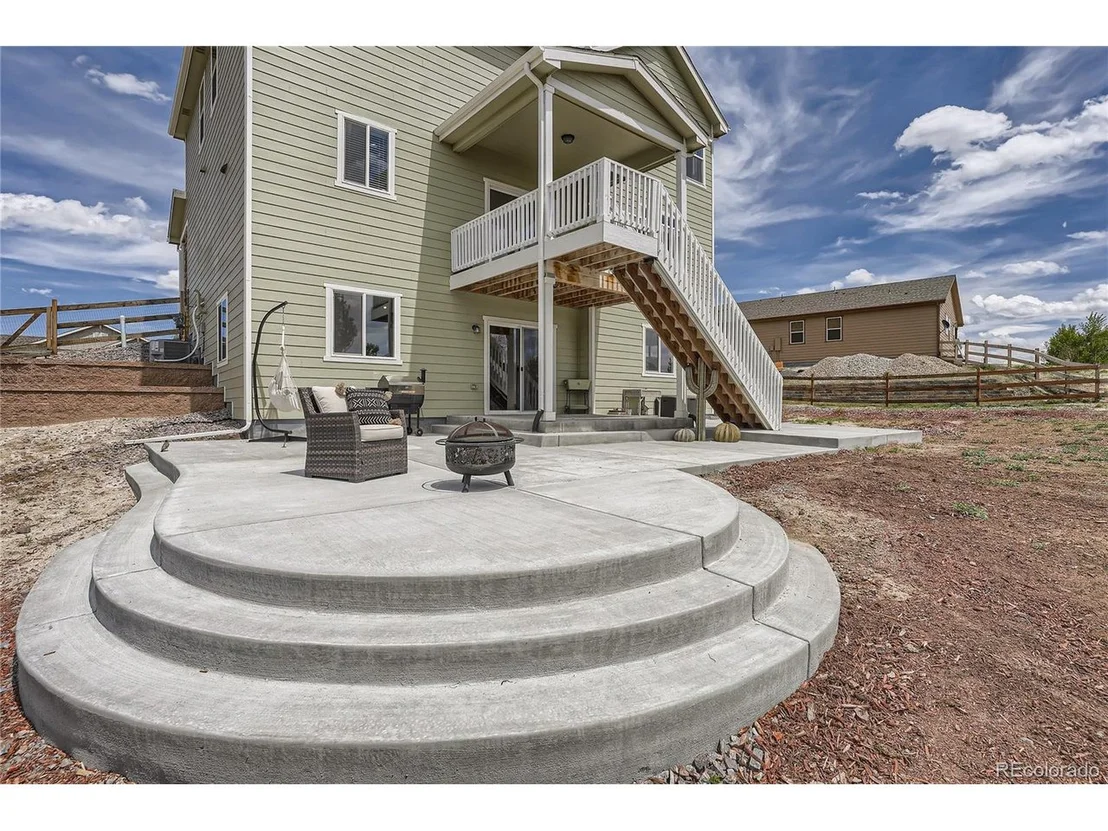 Photo of 42033 Colonial Trl