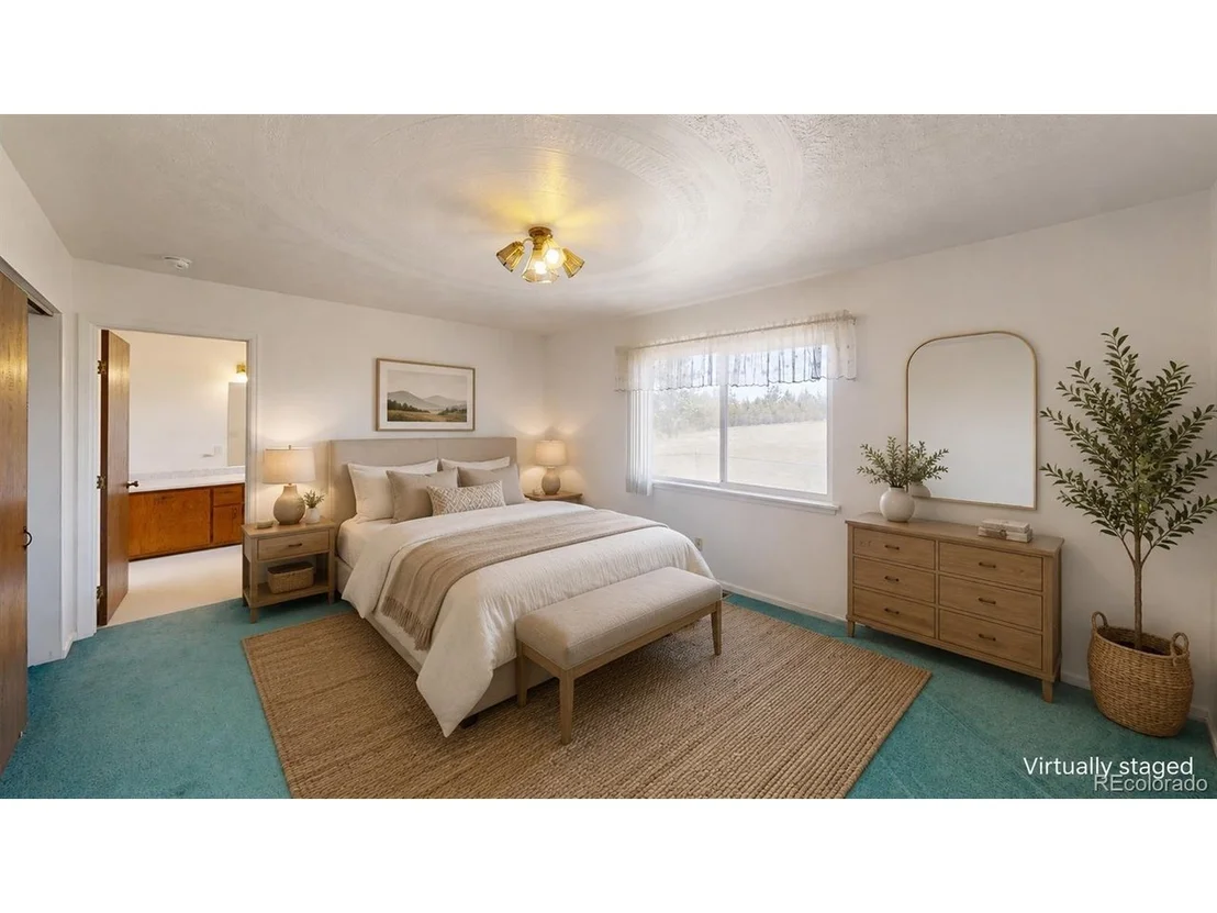 Photo of 2504 Haskell Pl