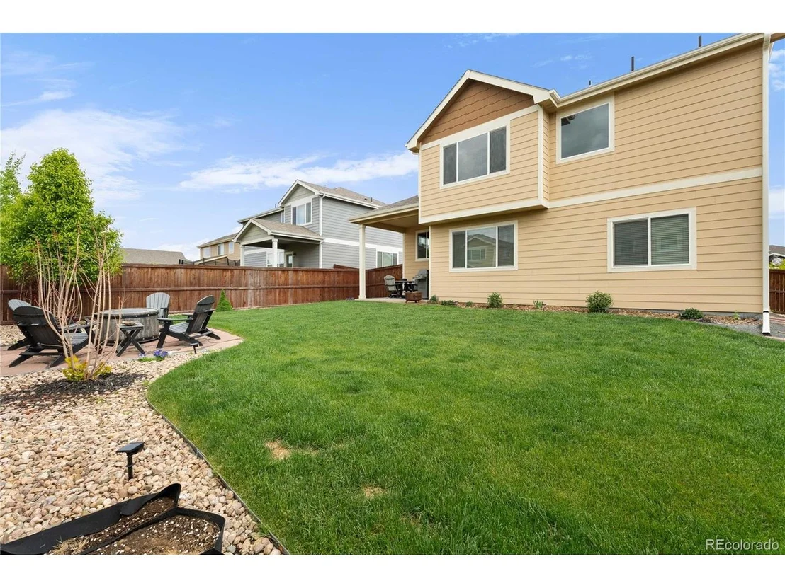 Photo of 1521 Heirloom Dr