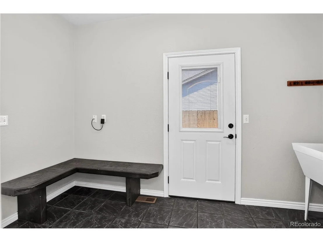 Photo of 115 Falcon Cir