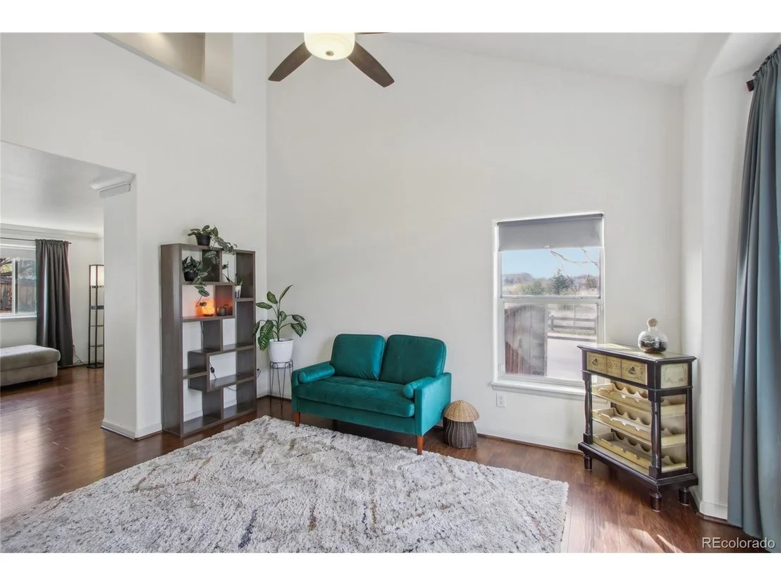 Photo of 10000 Ames St