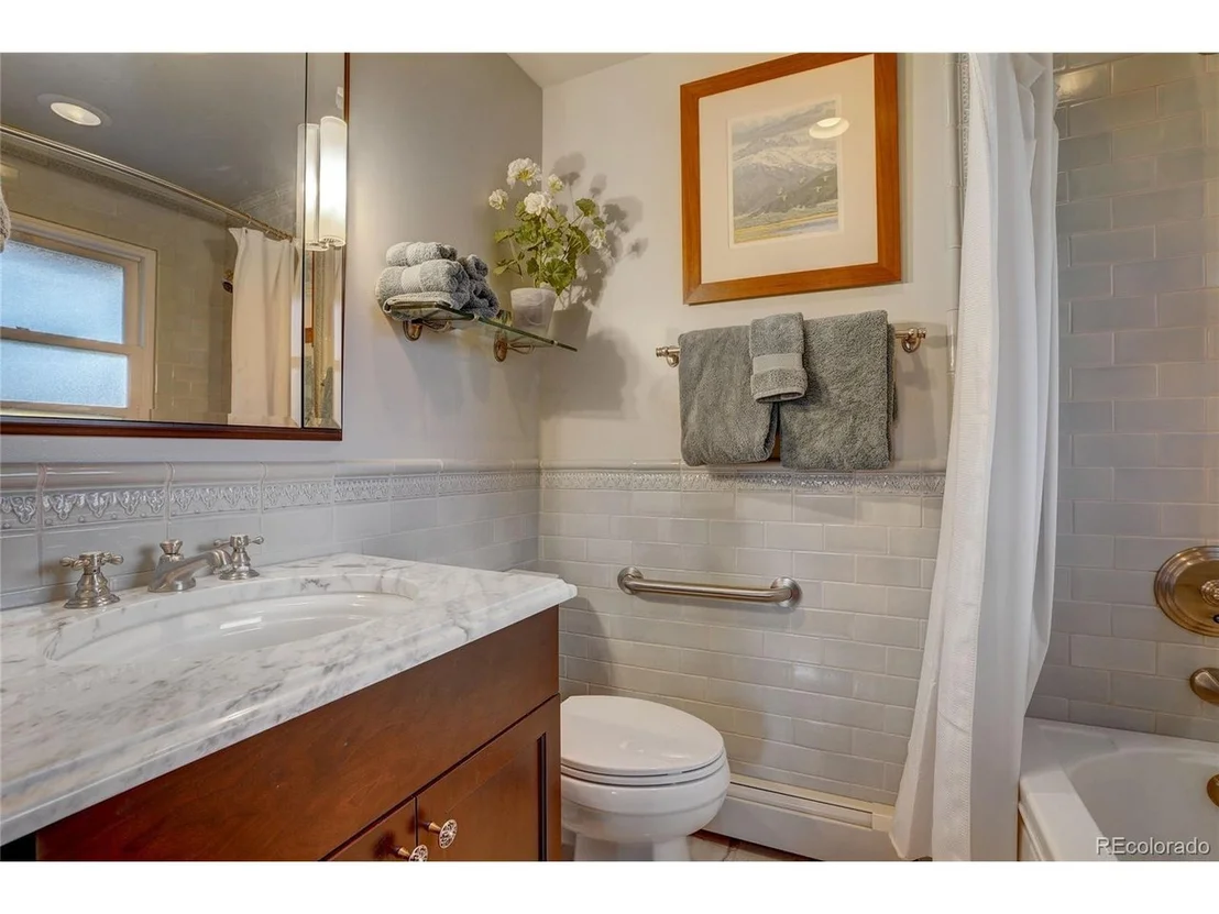 Photo of 25751 Village Cir