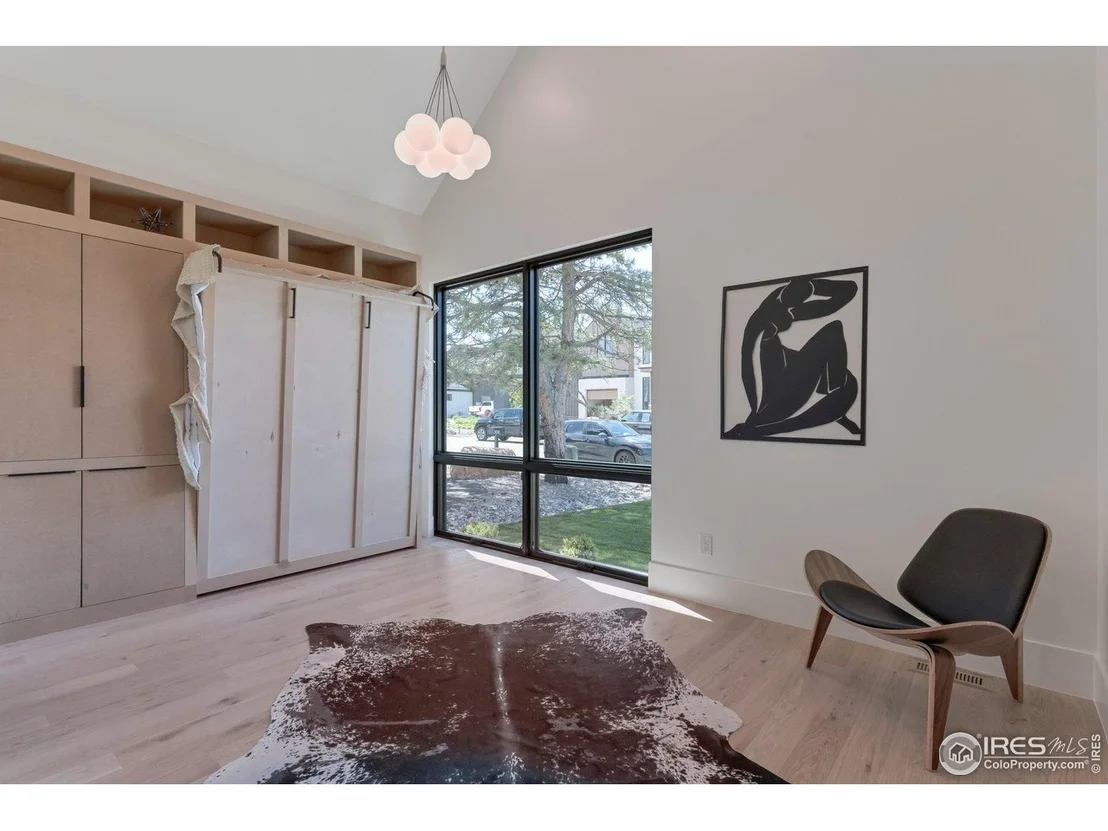 Photo of 306 S 3rd Ave