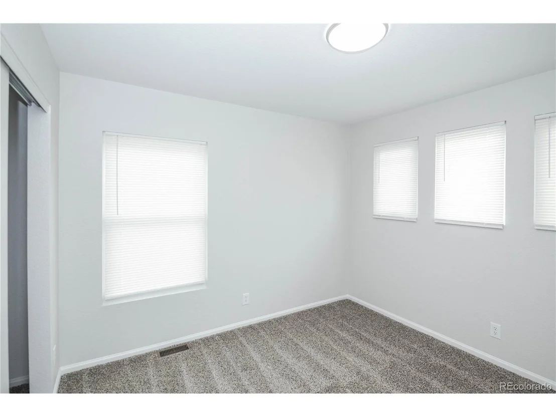 Photo of 5887 Raleigh Cir