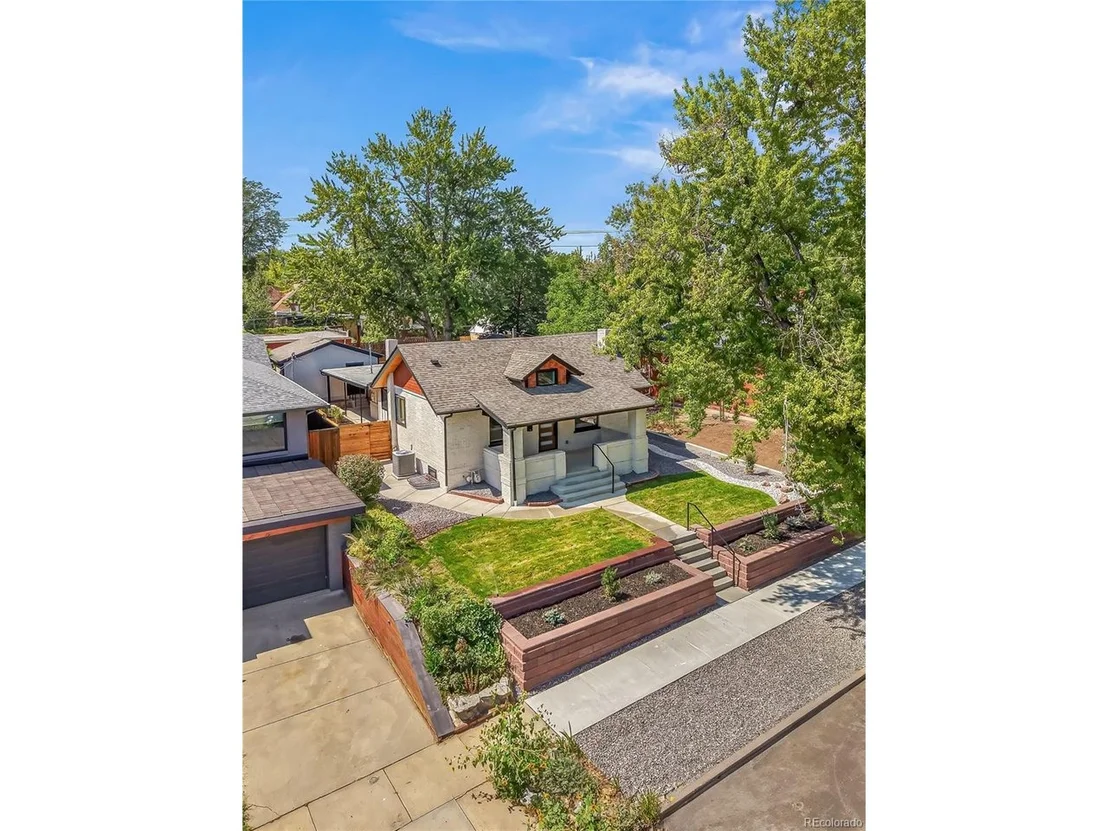 Photo of 4169 N Hooker St