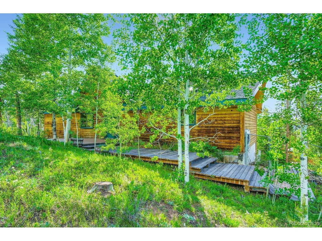 Photo of 134 Hideaway Ct