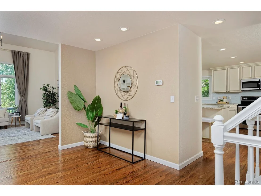 Photo of 1175 Oakhurst Dr