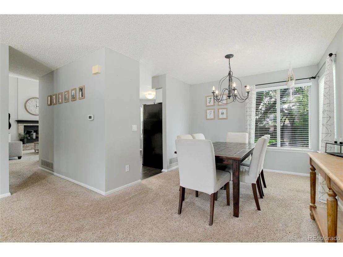 Photo of 882 Garden Dr