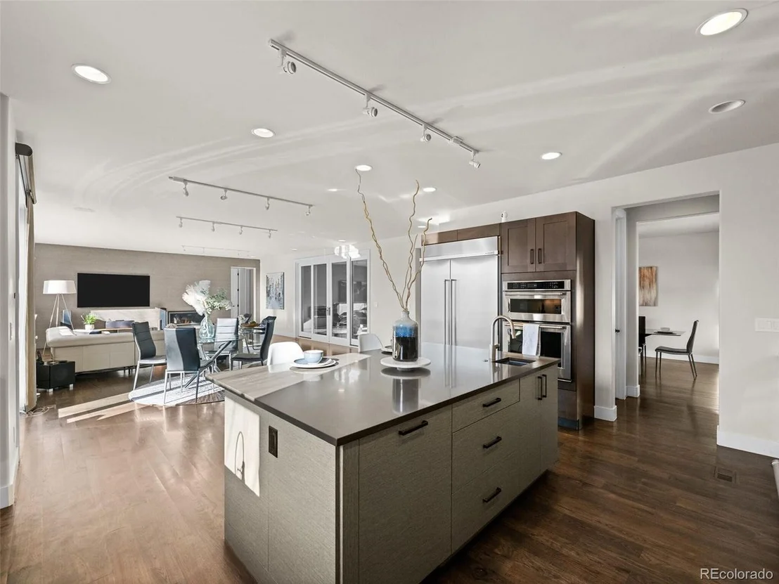 Photo of 9487 Winding Hill Way
