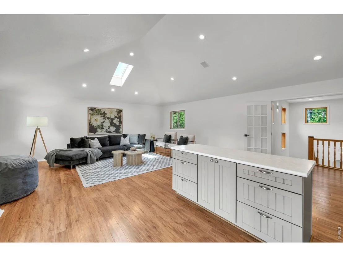 Photo of 3565 Martin Dr