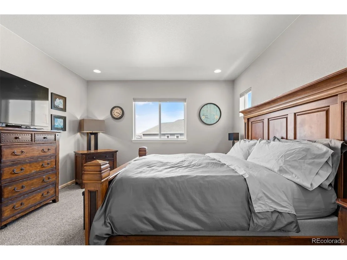 Photo of 930 Mcmurdo Cir