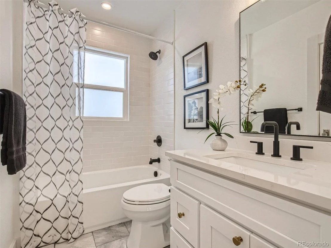 Photo of 3372 W 36th Ave