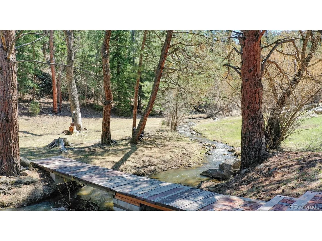 Photo of 32081 Eagle Brook Dr