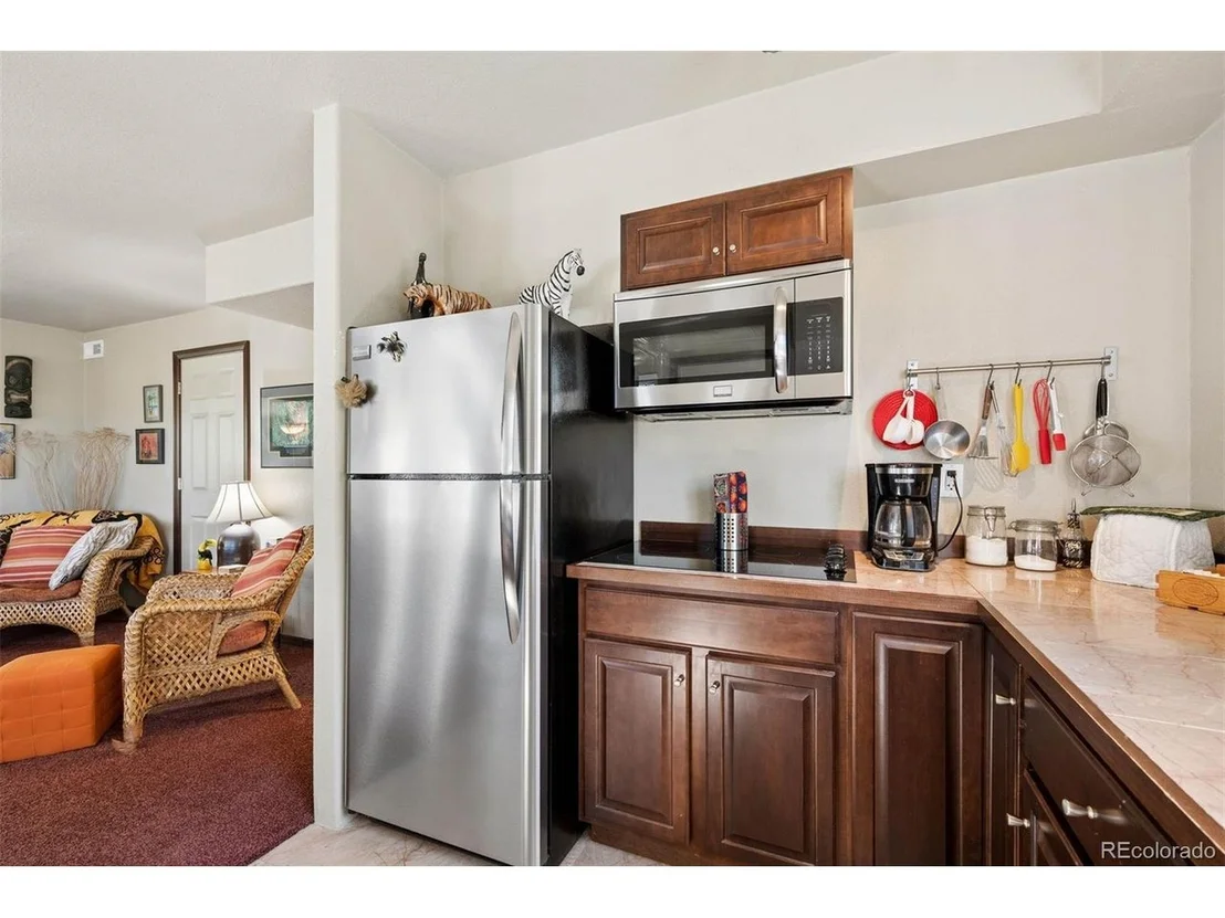 Photo of 221 Juniper Ln