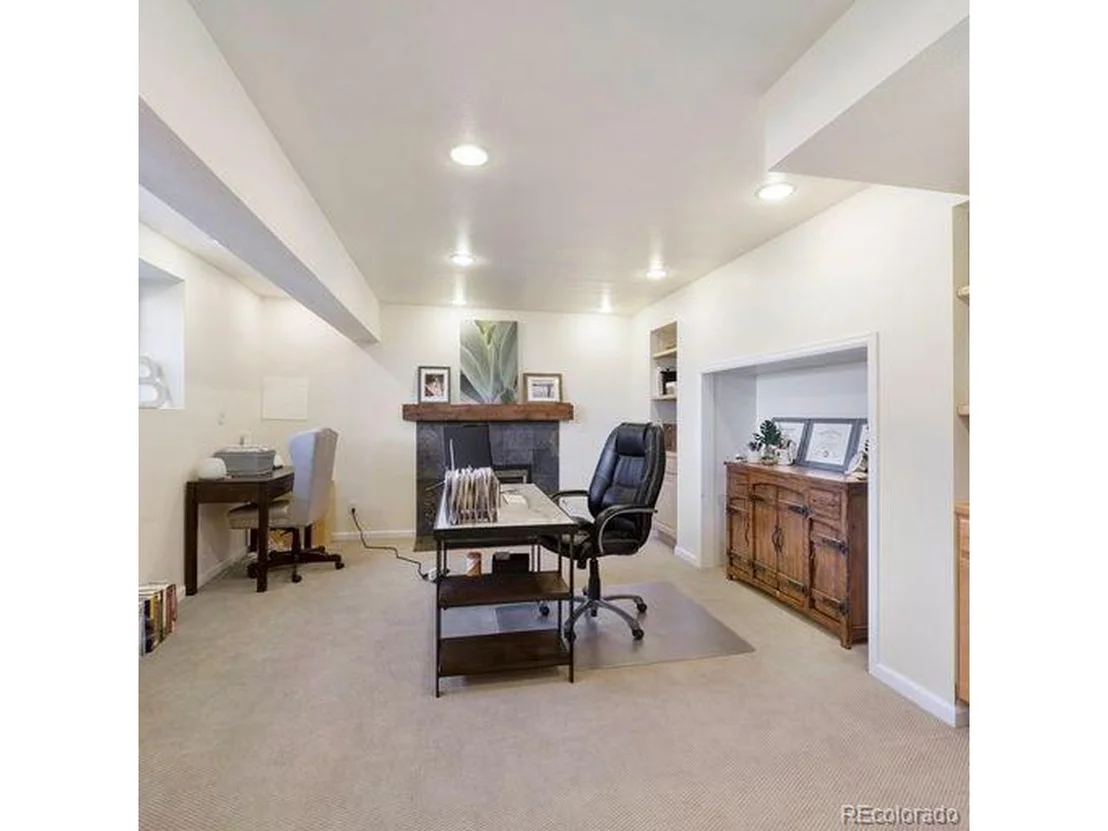 Photo of 2181 Maples Pl