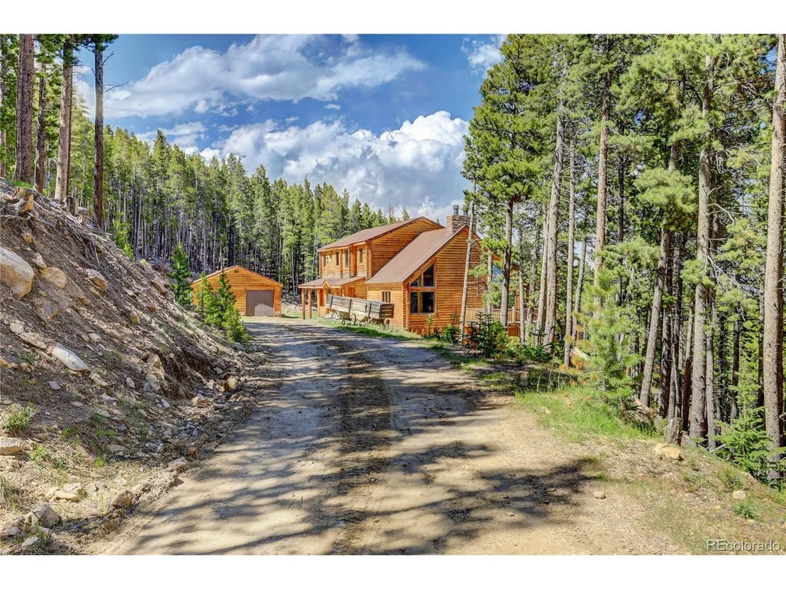 Photo of 449 Squaw Mountain Trl