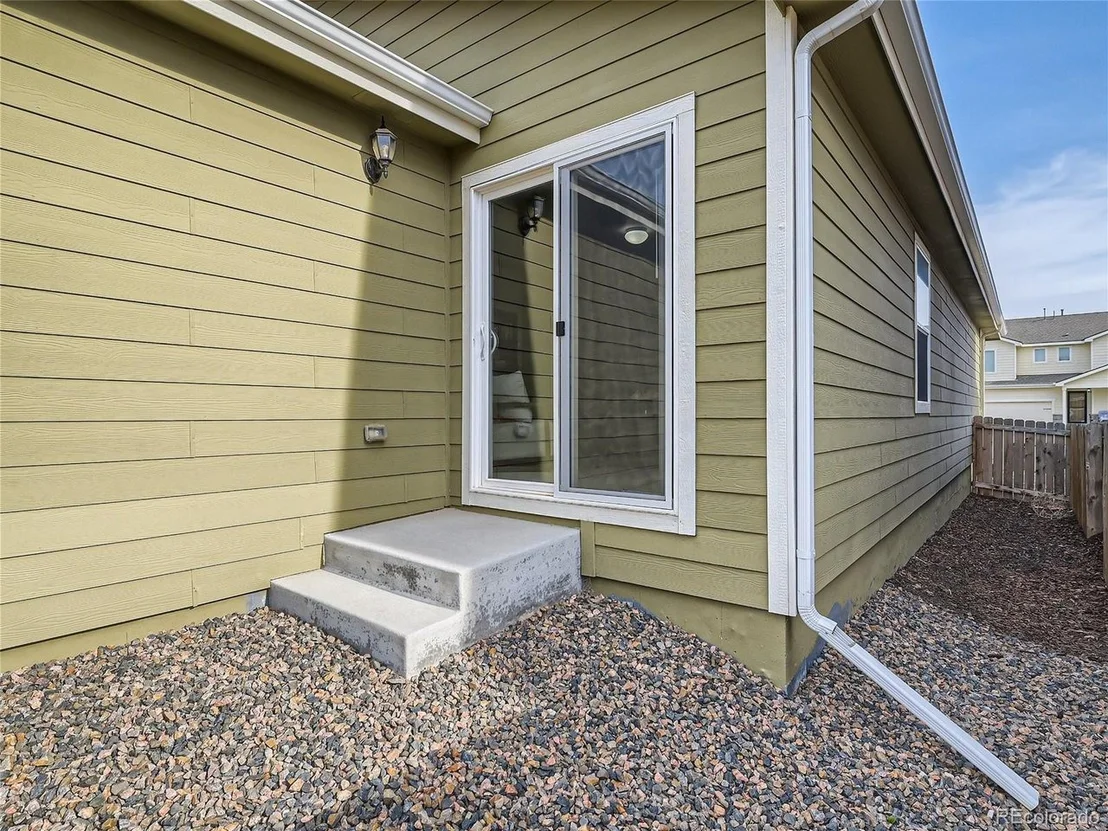 Photo of 47361 Lily Ave