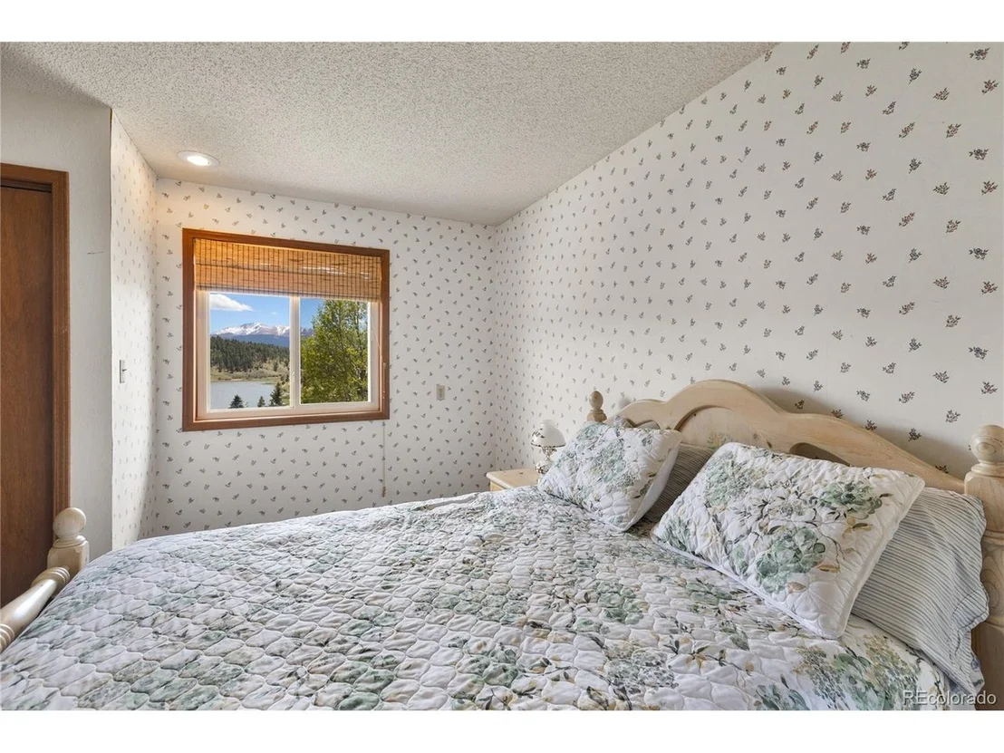 Photo of 1506 Lake Pl
