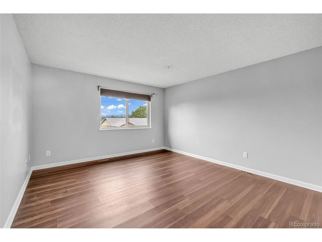 Photo of 3963 W Temple Pl