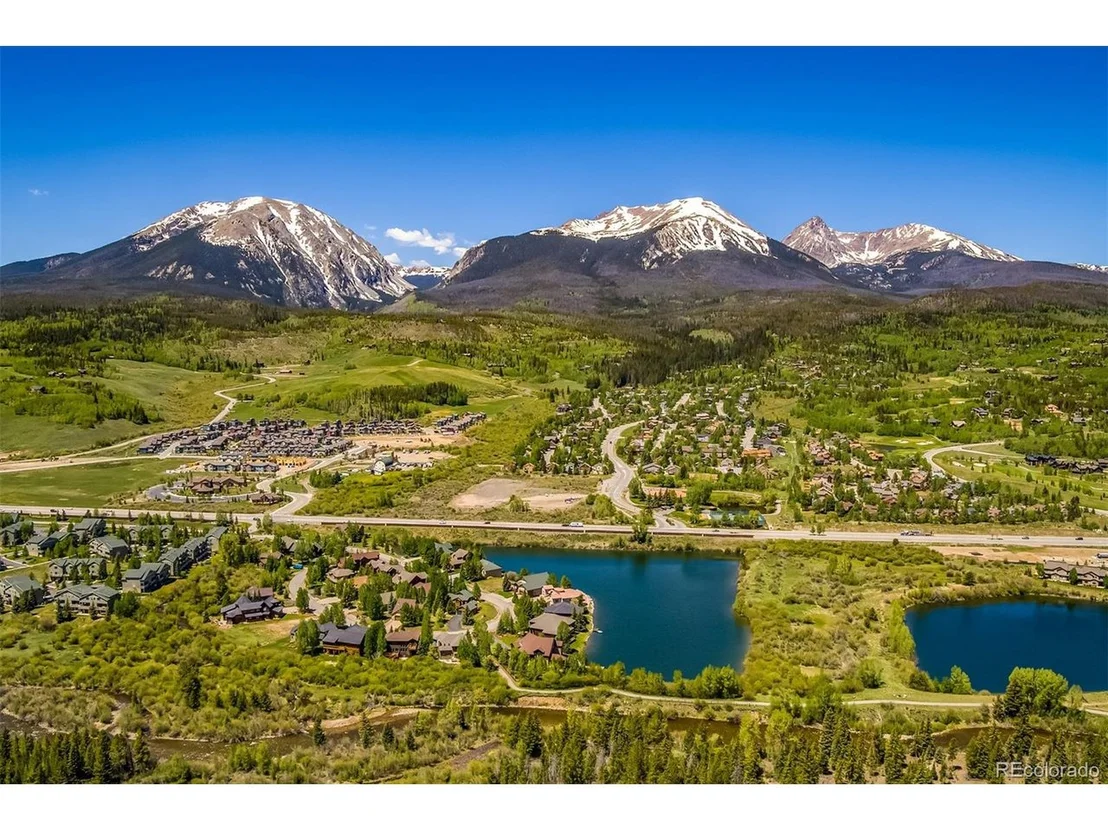 Photo of 1528 Legend Lake Cir