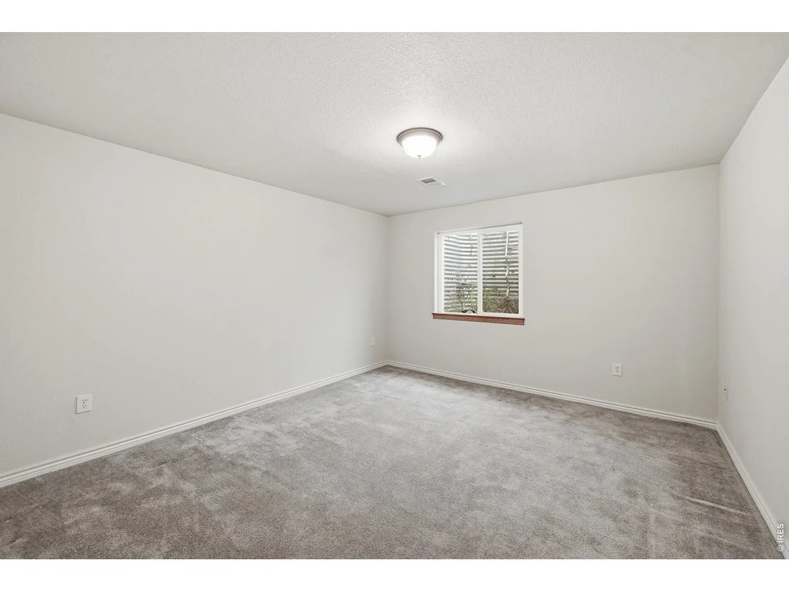 Photo of 6937 Saddleback Ave