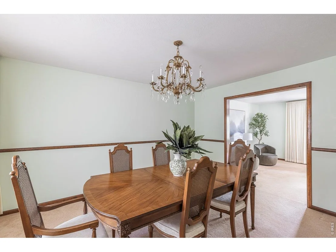 Photo of 6686 Apache Ct